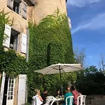 Chateau De Montcuquet Отель типа 